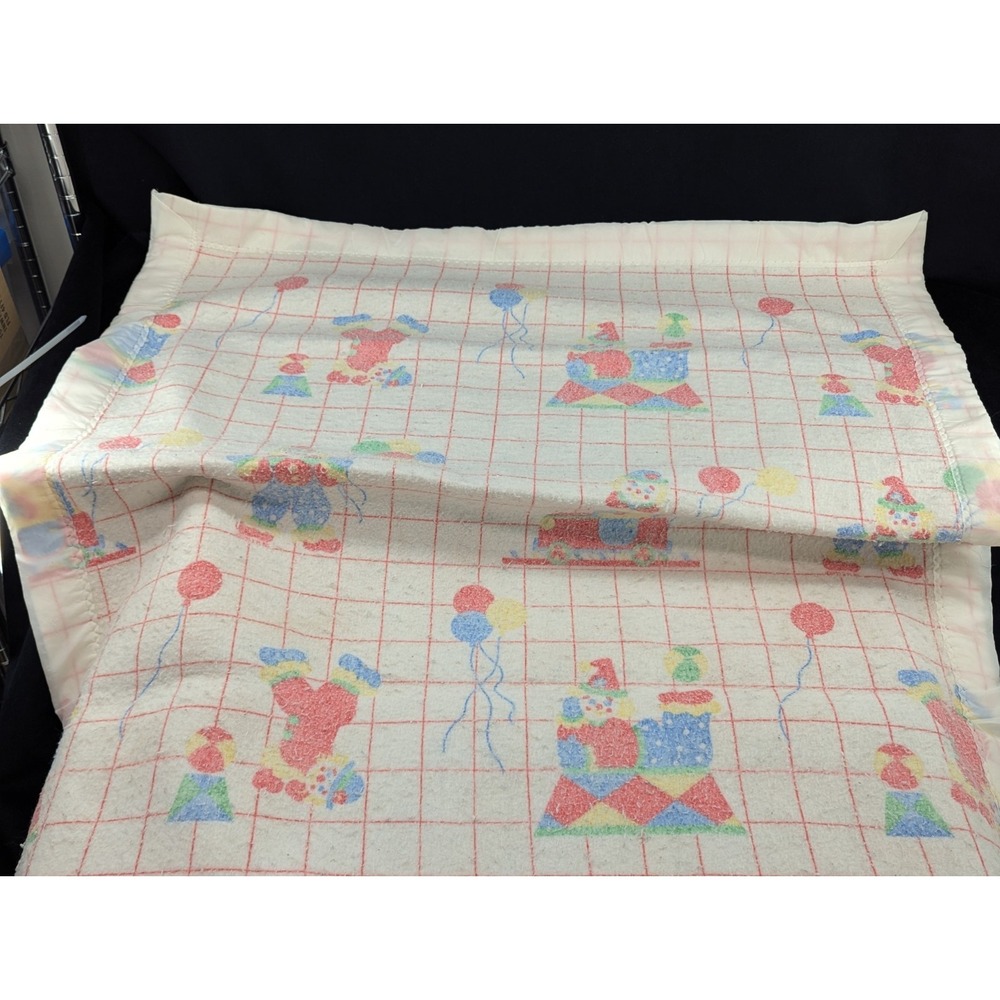 VTG Cannon Mills Baby Blanket Acrylic -Polyester Wide Edge Clowns & Balloons USA